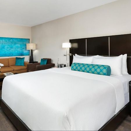 Hotel Indigo Boston - Newton Riverside Exterior foto
