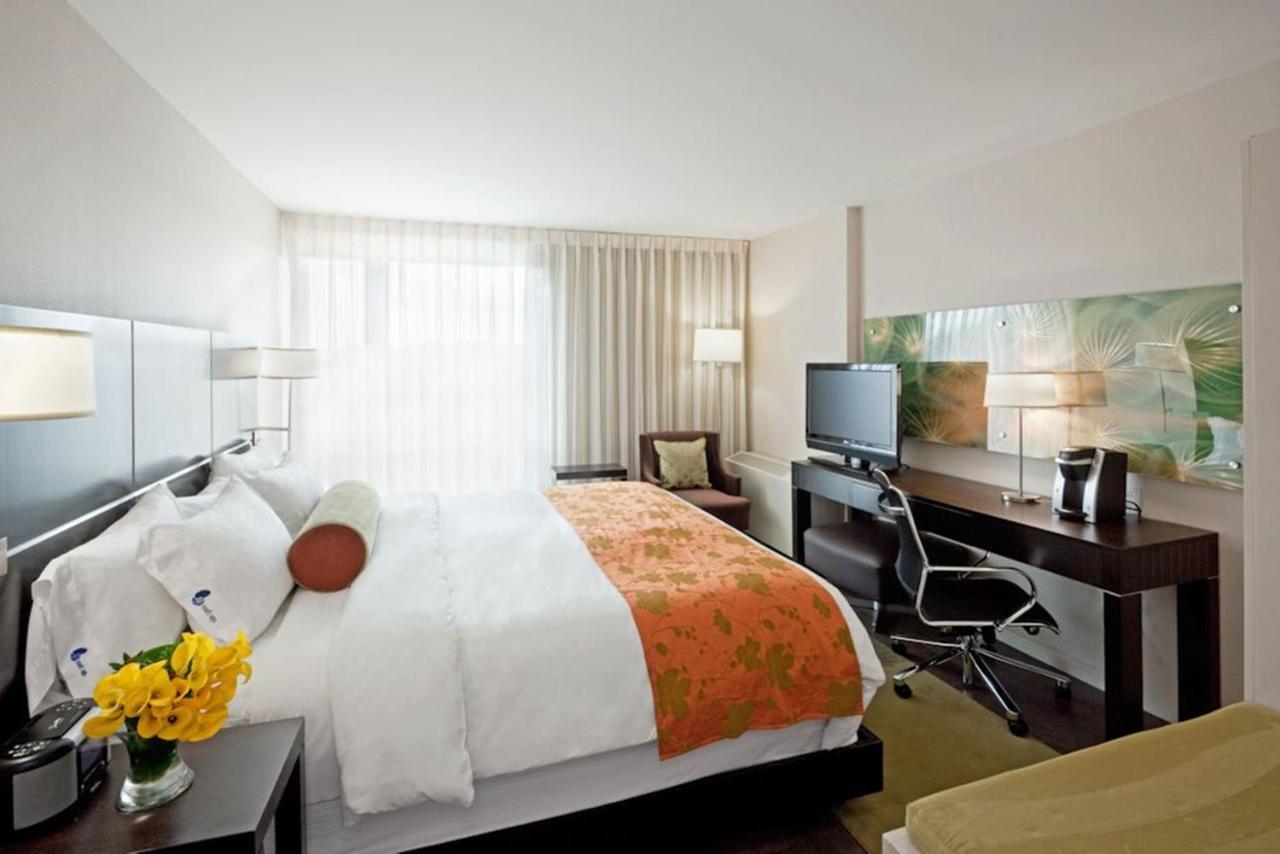 Hotel Indigo Boston - Newton Riverside Exterior foto